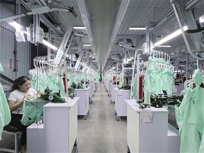 打好穩就業促發展組合拳