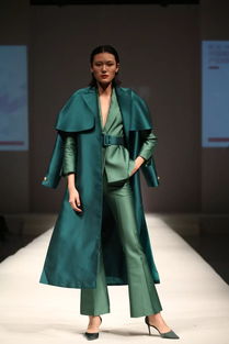 2019 高級(jí)定制服裝設(shè)計(jì)精品課程報(bào)名開啟，名額有限！兼顧皮革制品銷售實(shí)戰(zhàn)